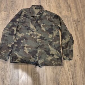 Vans Jacket Mens Small Green Pixel Camo Snap Up Outdoor Skate Sz Small